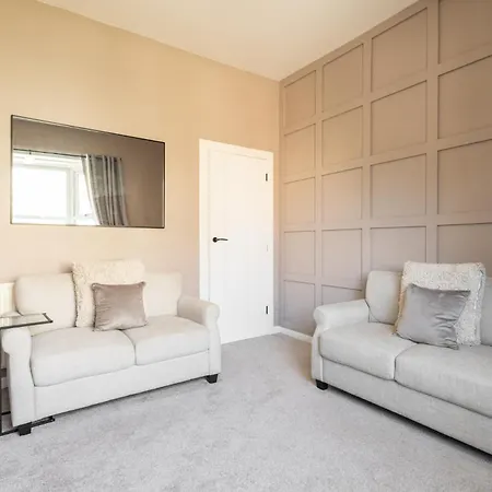 Apartment Host & - High Street Loftus