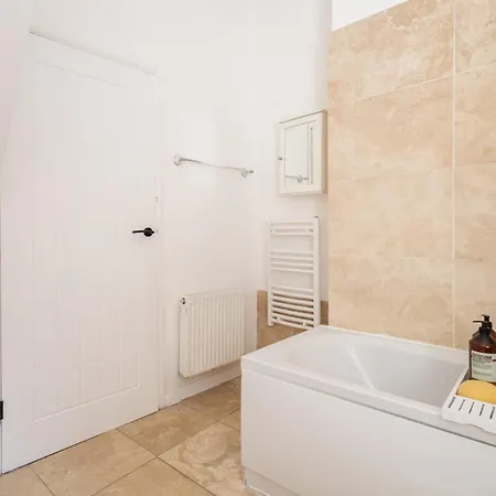 Apartman Host & - High Street *